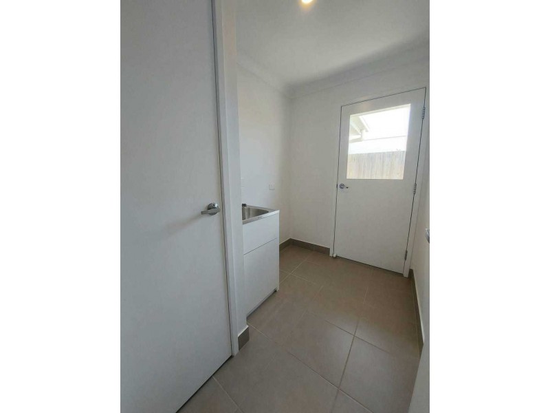 14 East Beaumont Road, Park Ridge QLD 4125