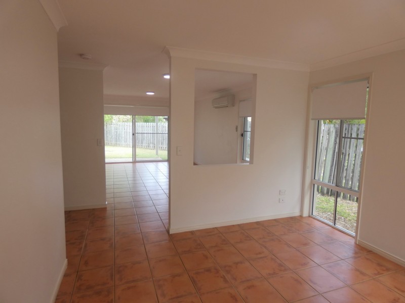 48A/19 Harrow Place, Arundel QLD 4214