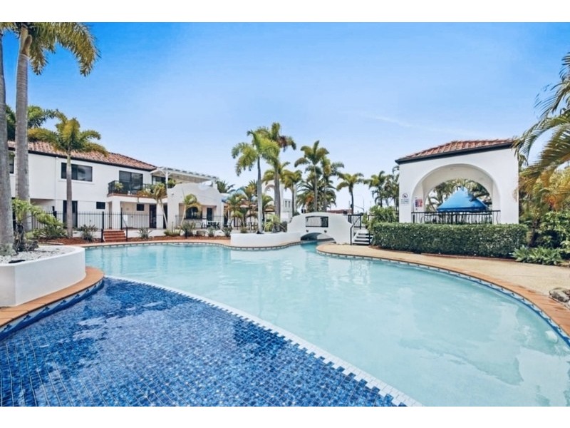 1404/2214 Gold Coast Highway, Mermaid Waters QLD 4218