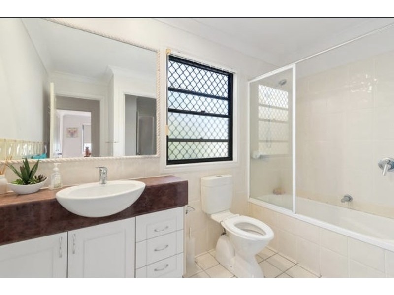 1404/2214 Gold Coast Highway, Mermaid Waters QLD 4218
