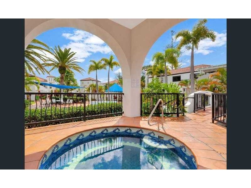 1404/2214 Gold Coast Highway, Mermaid Waters QLD 4218
