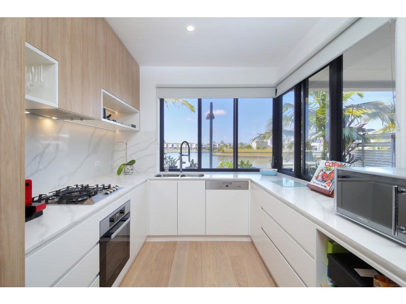 1/72 Palladium Boulevard, Hope Island QLD 4212