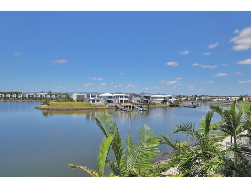 1/72 Palladium Boulevard, Hope Island QLD 4212