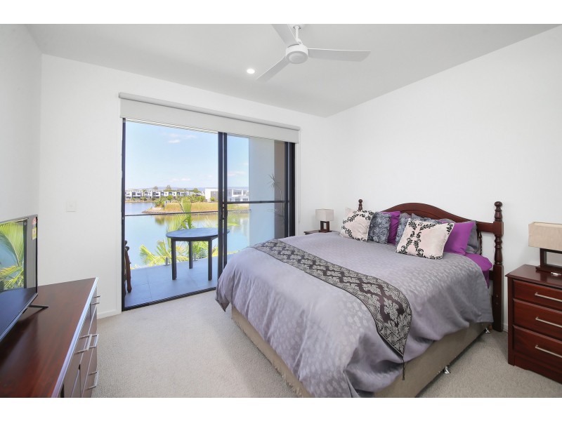 1/72 Palladium Boulevard, Hope Island QLD 4212