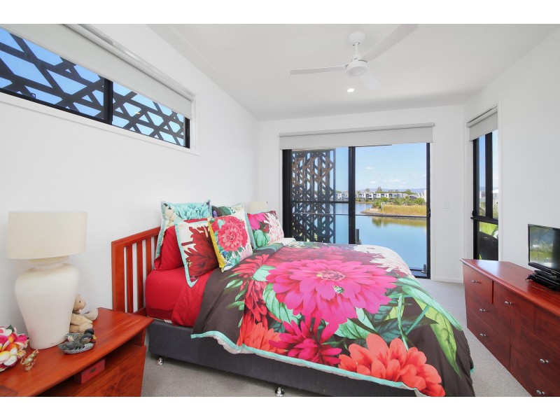 1/72 Palladium Boulevard, Hope Island QLD 4212