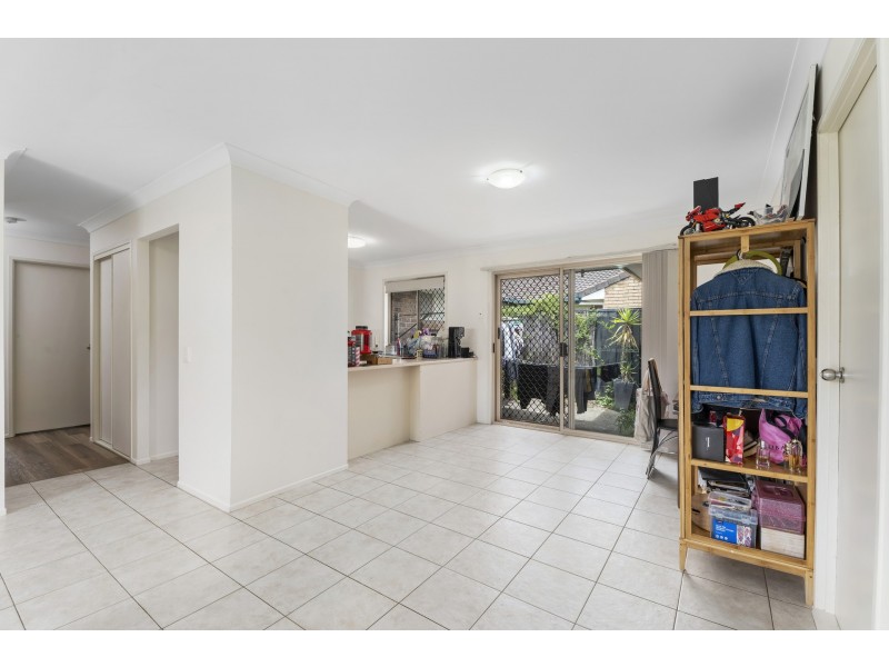 9 Pristine Court, Varsity Lakes QLD 4227