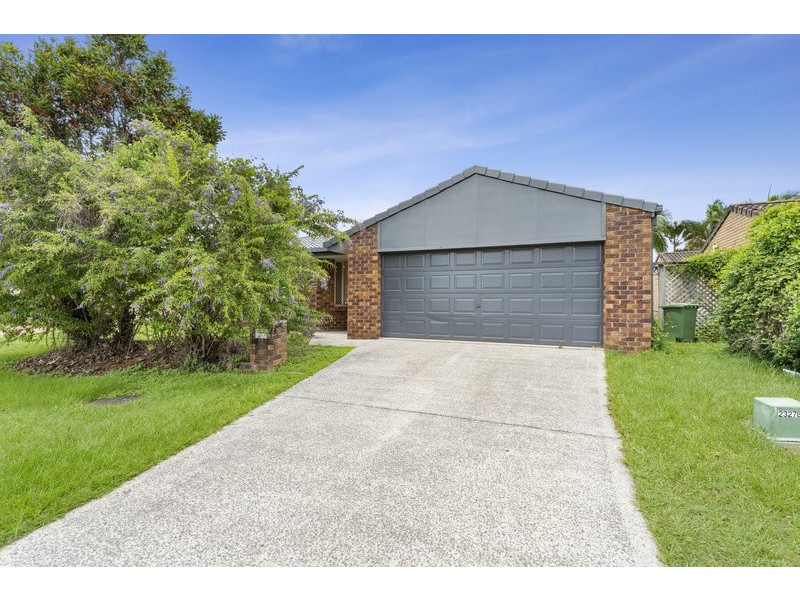 9 Pristine Court, Varsity Lakes QLD 4227