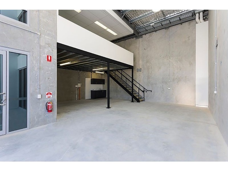 9/23 Technology Drive, Augustine Heights QLD 4300