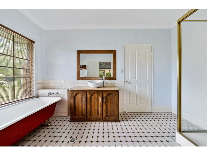 11-13 Merluna Road, Park Ridge South QLD 4125