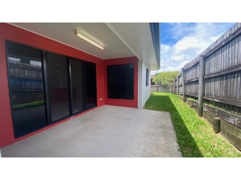 1 Mulcahy Cr, Eimeo QLD 4740