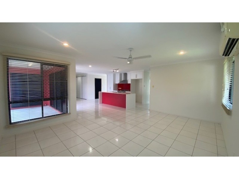 1 Mulcahy Cr, Eimeo QLD 4740