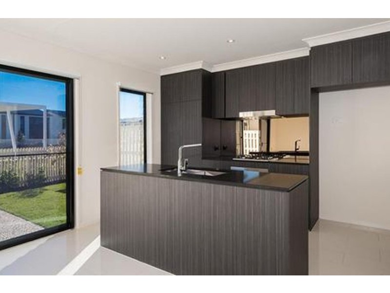 1 Ancora Cresent Ancora Crescent, Hope Island QLD 4212