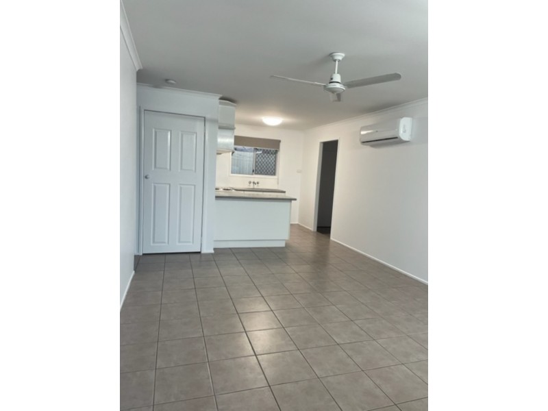 1/6 Bucas Drive, Bucasia QLD 4750