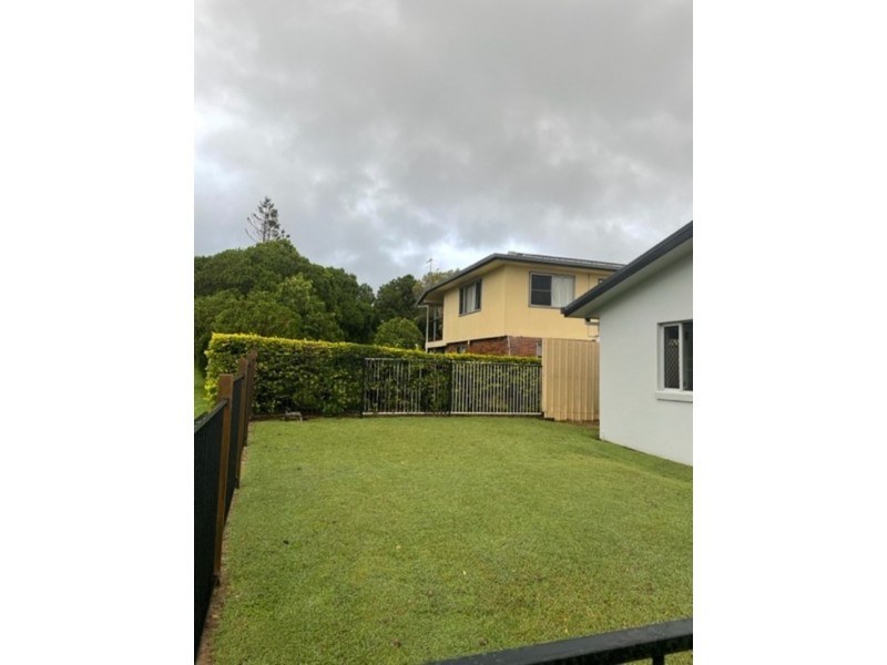 1/6 Bucas Drive, Bucasia QLD 4750