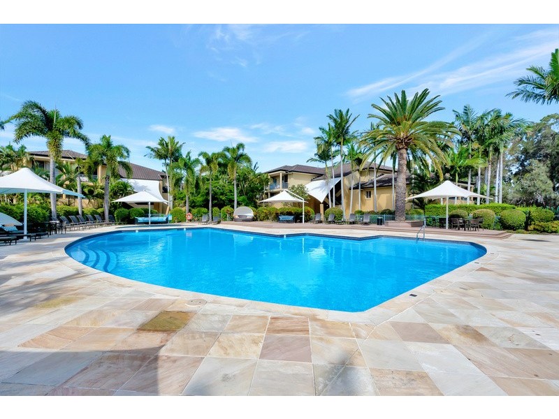 145/64 Palm Meadows Drive, Carrara QLD 4211