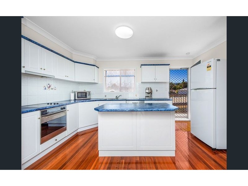 34 Abbott Street, Camp Hill QLD 4152