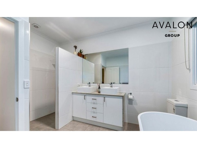 9 Smallman Street, Bulimba QLD 4171