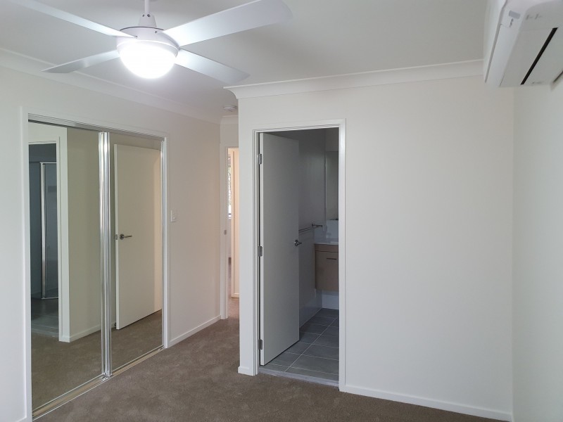 8/5-9 Victor Street, Birkdale QLD 4159