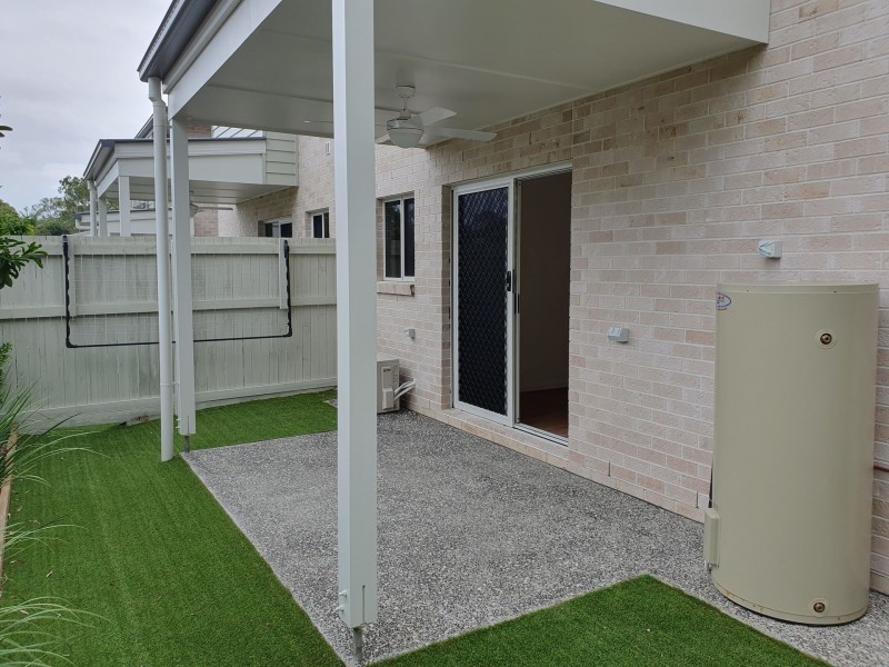 8/5-9 Victor Street, Birkdale QLD 4159