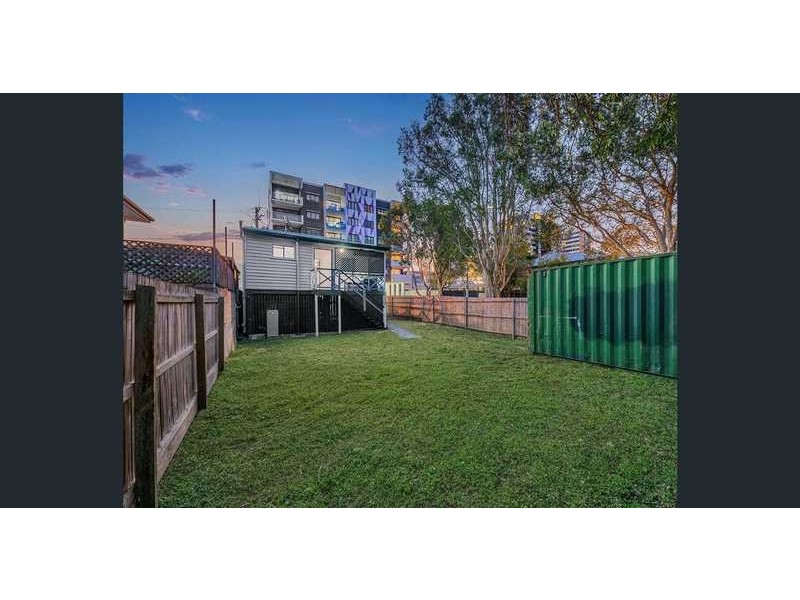 38 Sword Street, Woolloongabba QLD 4102