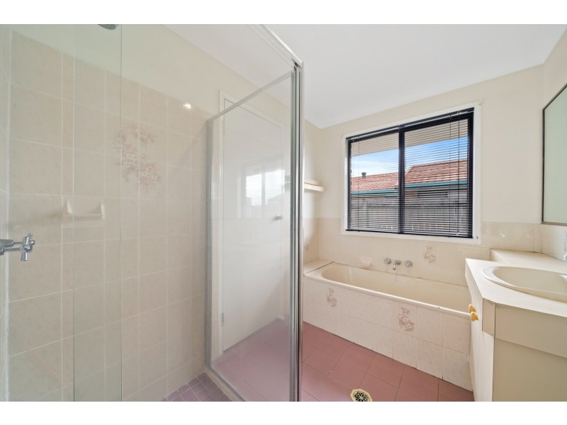 6 Sundowner Street, Regents Park QLD 4118