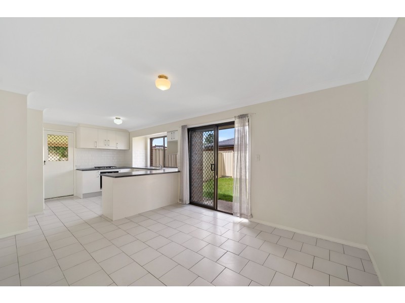 6 Sundowner Street, Regents Park QLD 4118