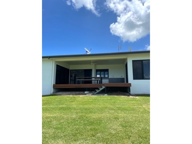 22 Stellajean Crescent, Alligator Creek QLD 4740