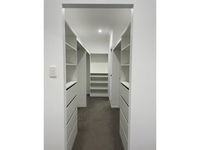 22 Stellajean Crescent, Alligator Creek QLD 4740