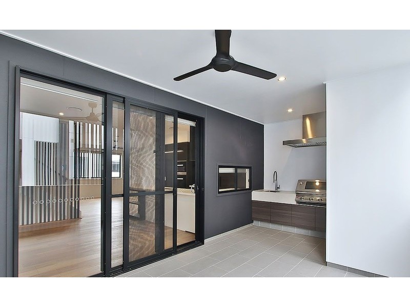 32/42 Johnston Street, Bulimba QLD 4171