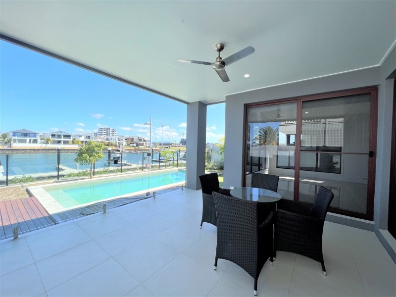 7 Park Cove Boulevard, Hope Island QLD 4212