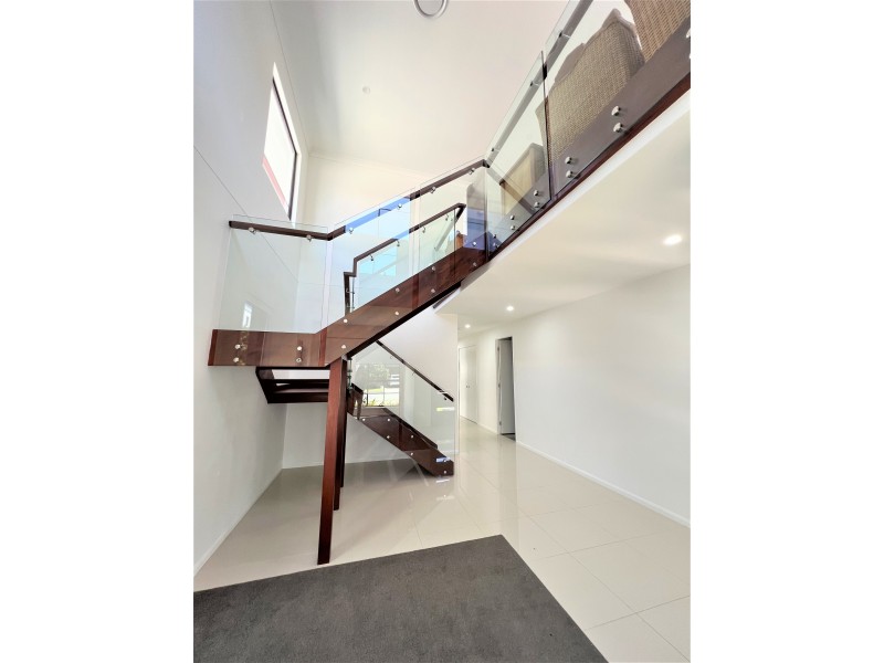 7 Park Cove Boulevard, Hope Island QLD 4212
