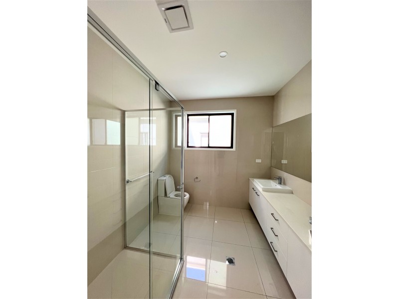 7 Park Cove Boulevard, Hope Island QLD 4212