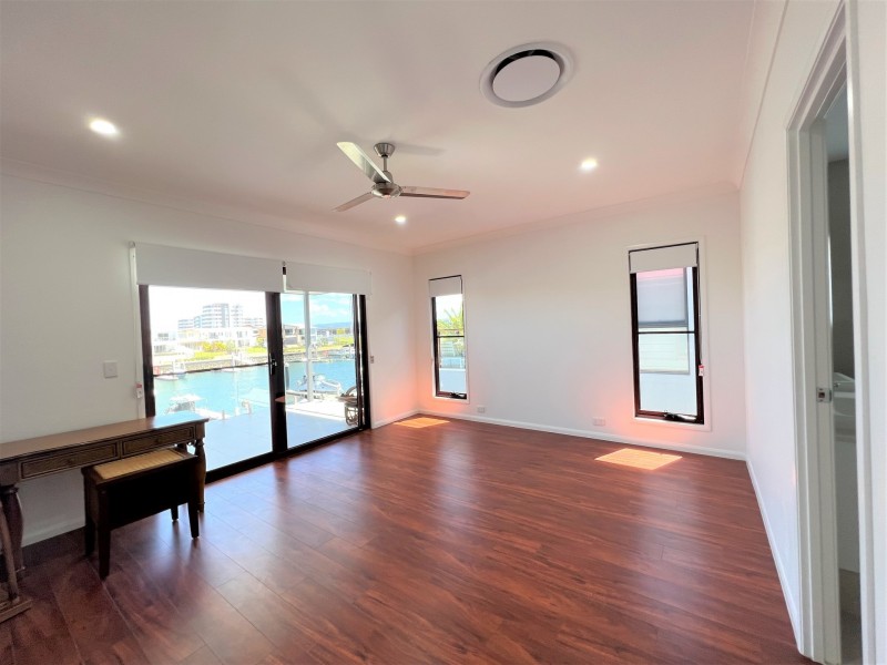 7 Park Cove Boulevard, Hope Island QLD 4212
