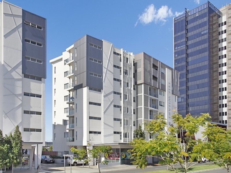 212/129-133 Laver Drive, Robina QLD 4226