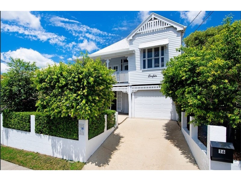 16 Henry Street, Greenslopes QLD 4120