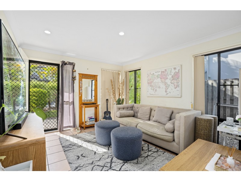 12/19 Harrow Place, Arundel QLD 4214