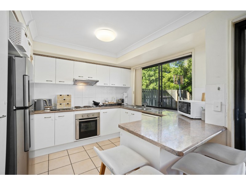 12/19 Harrow Place, Arundel QLD 4214