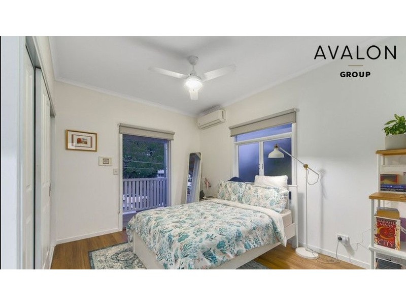 9 Smallman Street, Bulimba QLD 4171
