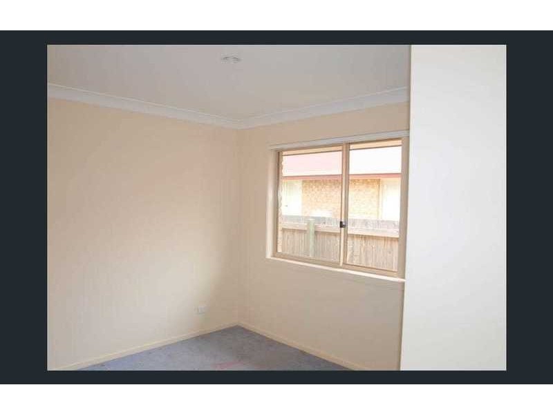 86 Collins, Collingwood Park QLD 4301