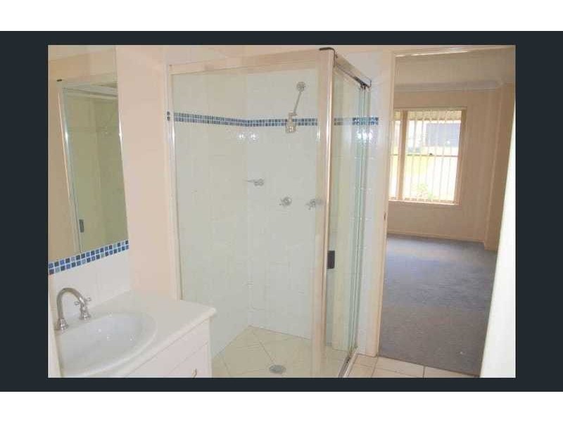 86 Collins, Collingwood Park QLD 4301