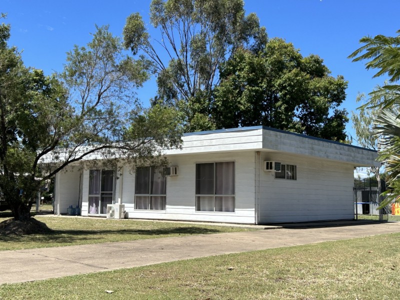 2 Tulloch Street, Middlemount QLD 4746