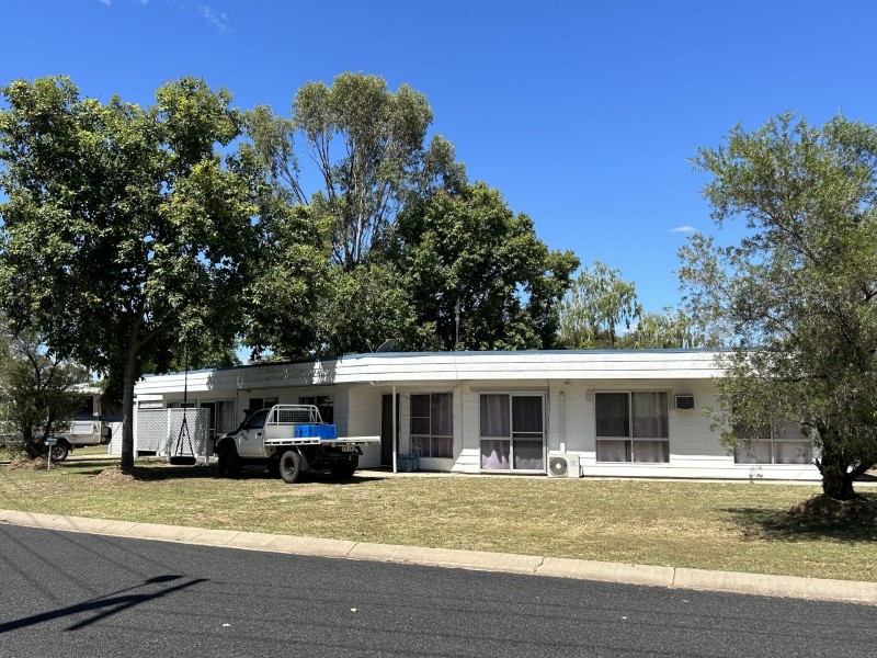 2 Tulloch Street, Middlemount QLD 4746