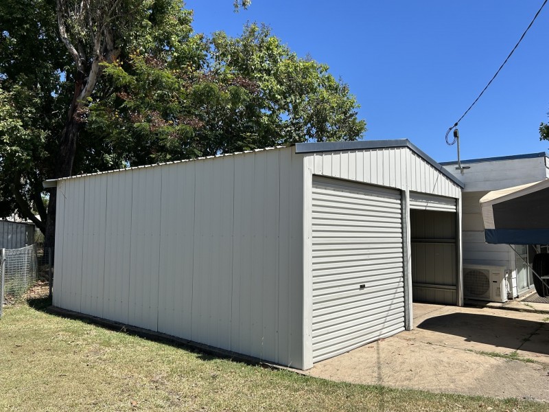 2 Tulloch Street, Middlemount QLD 4746