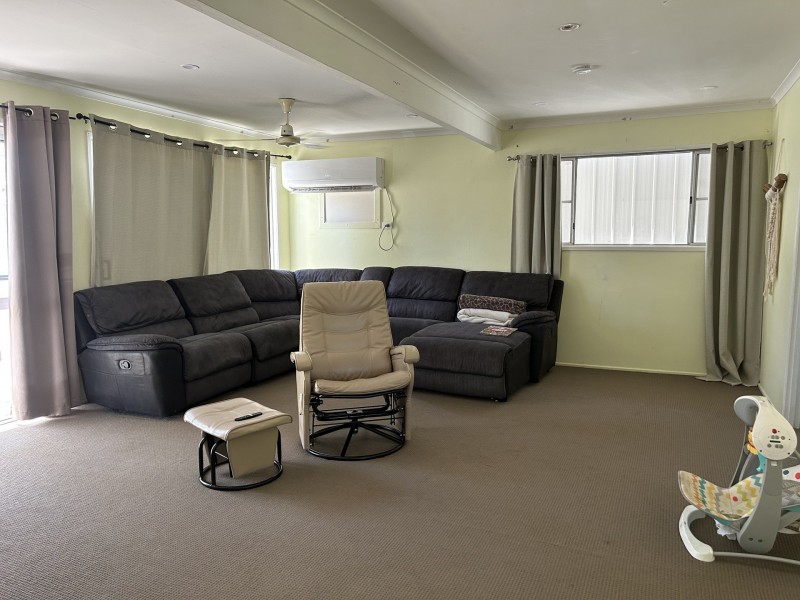2 Tulloch Street, Middlemount QLD 4746