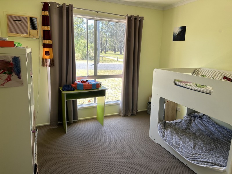 2 Tulloch Street, Middlemount QLD 4746