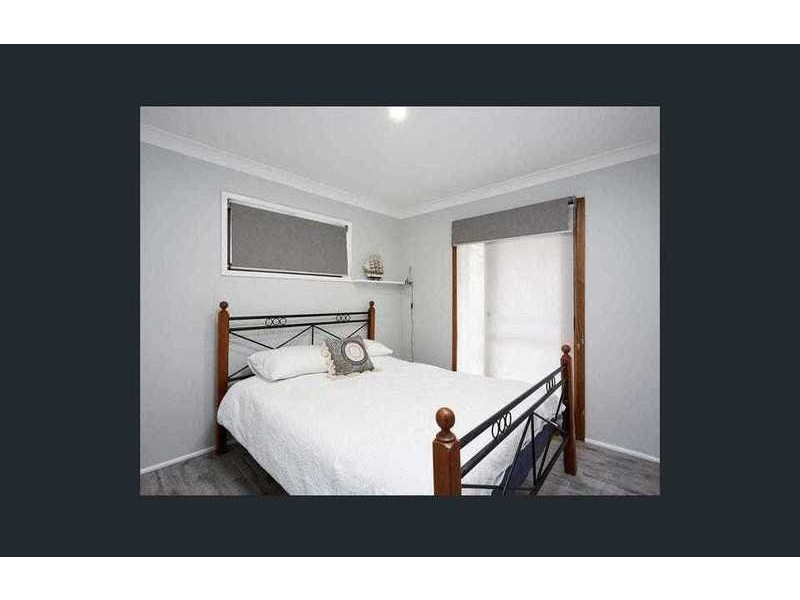 15 Tumbarumba Avenue, Ashmore QLD 4214
