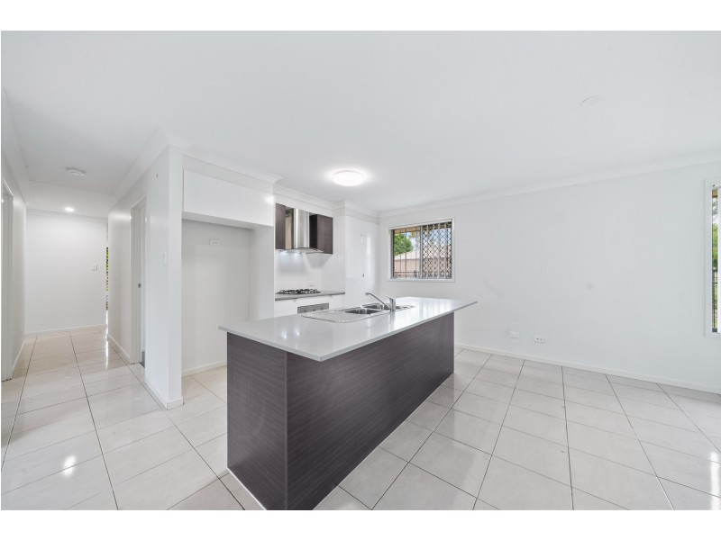 12 Denman Drive, Bundamba QLD 4304