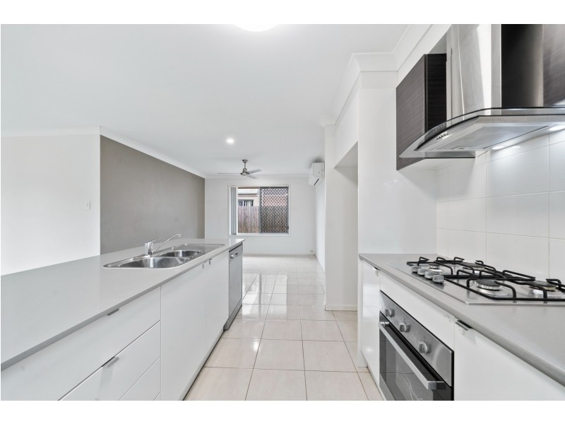 12 Denman Drive, Bundamba QLD 4304
