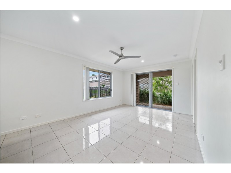 12 Denman Drive, Bundamba QLD 4304