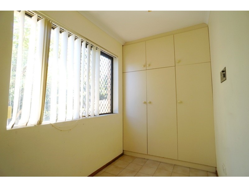 12 Belfairs Street, Robertson QLD 4109